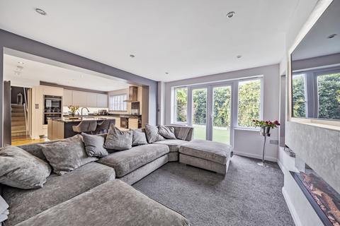 221 Bakers Ground, Stoke Gifford, Bristol, BS34 8GE