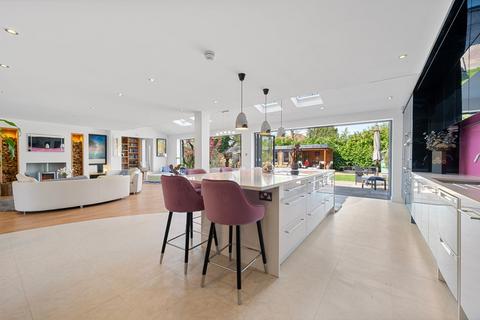 5 bedroom detached house for sale, The Furrows, Walton-on-Thames, KT12