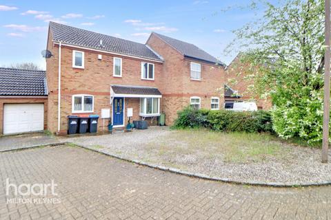 15 Maynard Close, Bradwell, Milton Keynes, MK13 9HS