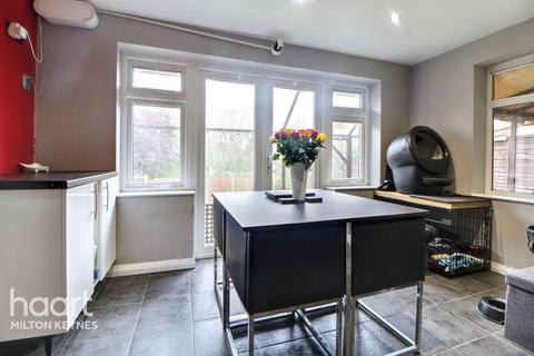 15 Maynard Close, Bradwell, Milton Keynes, MK13 9HS