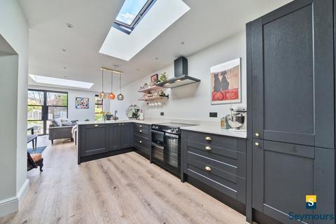 6 Percy Road, Guildford, GU2 9PA