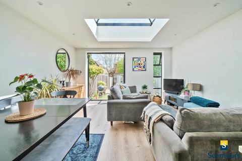 6 Percy Road, Guildford, GU2 9PA