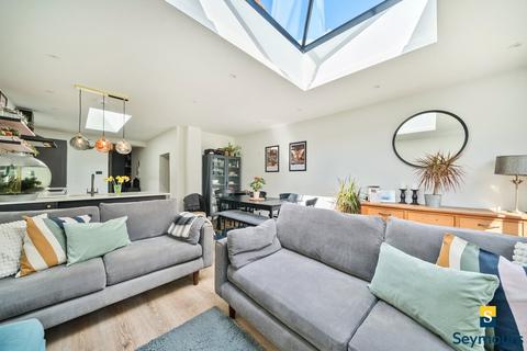 6 Percy Road, Guildford, GU2 9PA