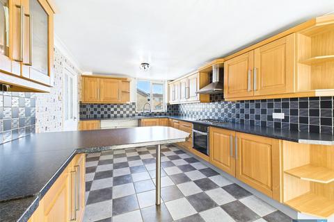 70 Grasmere Road, Carcroft, Doncaster, DN6 8QG