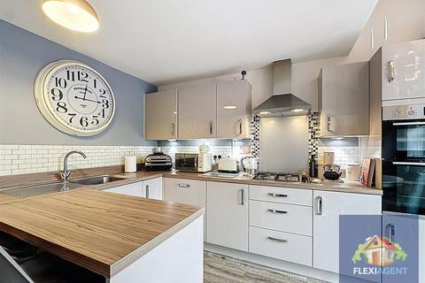 3 bedroom end of terrace house for sale, Langford Drive, Southport PR8
