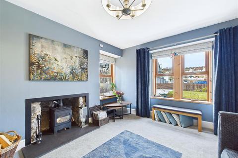Lakefield Main Street, Newtonmore, PH20 1DP