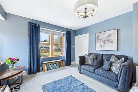 Lakefield Main Street, Newtonmore, PH20 1DP
