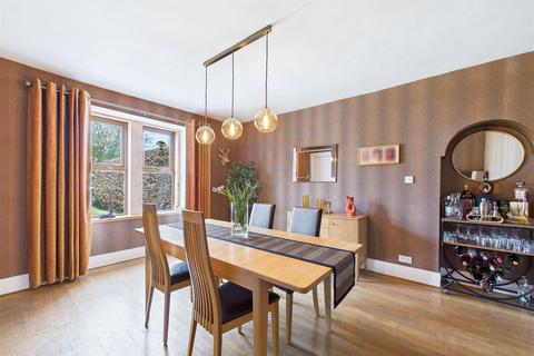 Lakefield Main Street, Newtonmore, PH20 1DP