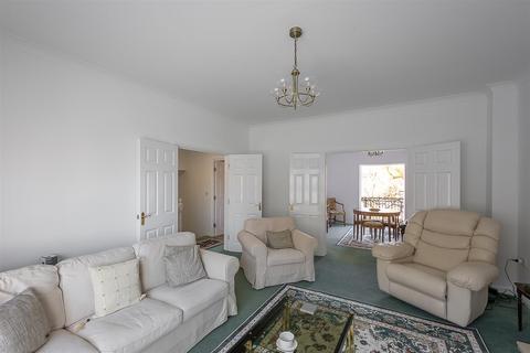 5 bedroom townhouse for sale, Featherstone Grove, Great Park, Newcastle upon Tyne