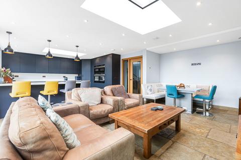 5 bedroom detached house for sale, Read Place, Ambrosden OX25