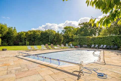 1 bedroom apartment for sale, 29 Highfield Country, Trinity