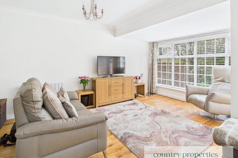 2 bedroom bungalow for sale, Walden Road, WELWYN GARDEN CITY, AL8