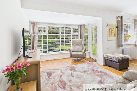 2 bedroom bungalow for sale, Walden Road, WELWYN GARDEN CITY, AL8