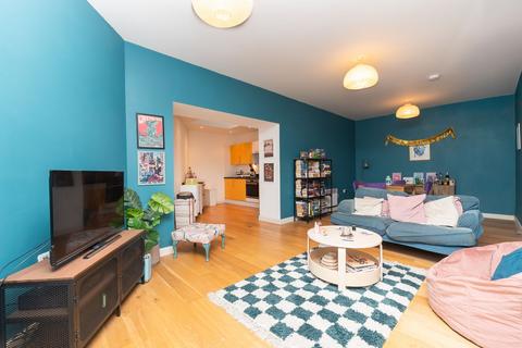 2 bedroom flat for sale, Bristol BS3