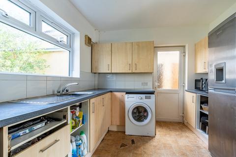402 Long Cross, Bristol, BS11 0RX