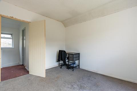 402 Long Cross, Bristol, BS11 0RX