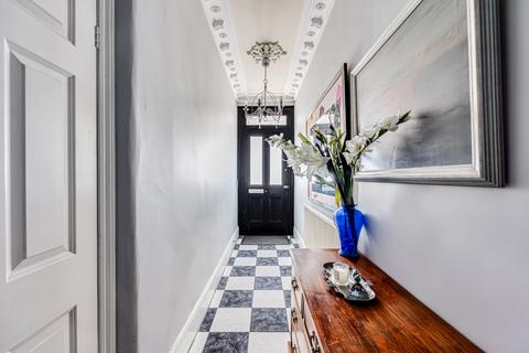 3 bedroom maisonette for sale, Sydenham Road, Croydon, CR0
