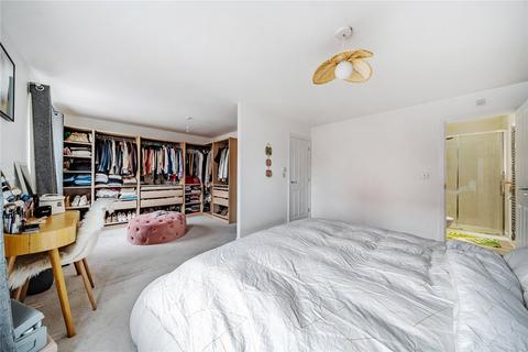 3 bedroom detached house for sale, Farleigh Drive, Buckinghamshire HP18