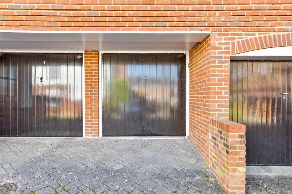 Driveway/Parking