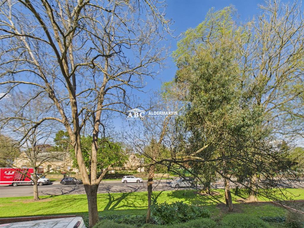 CAM03827 G0-PR0037-STILL009.jpg