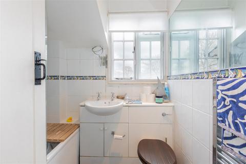 undefined, Northfield End, Henley-On-Thames RG9