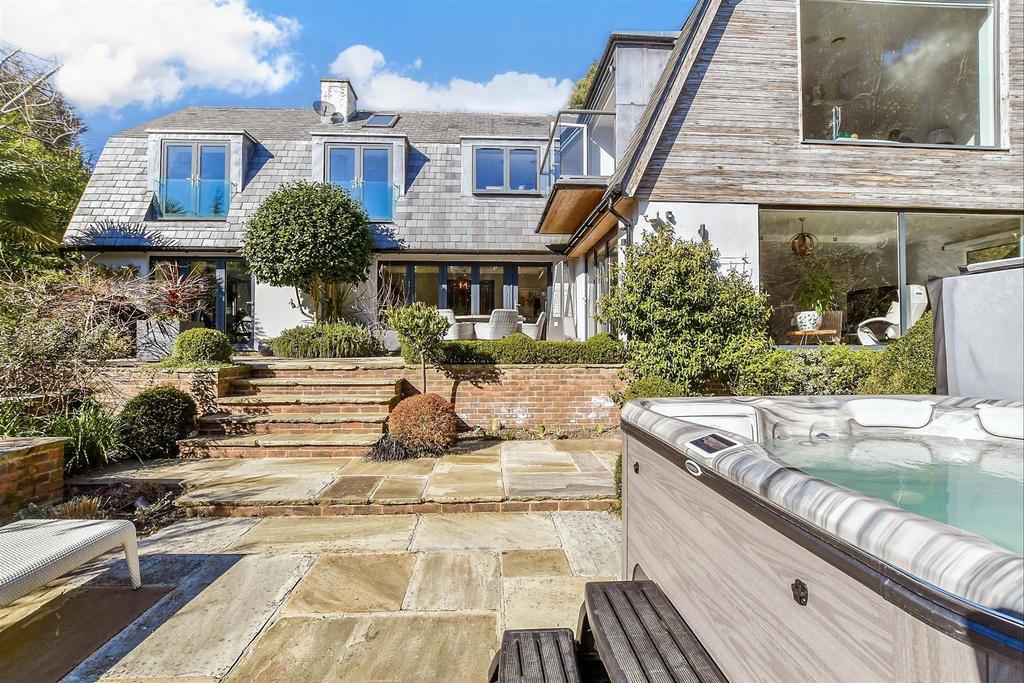 Patio / Decking