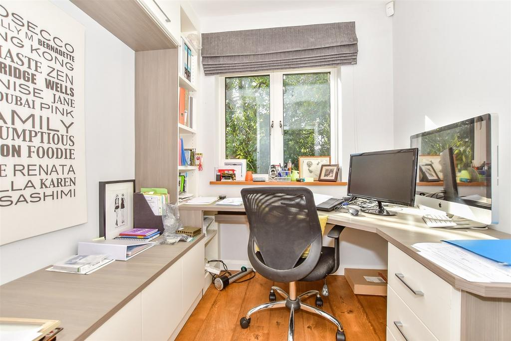 Study/ Office