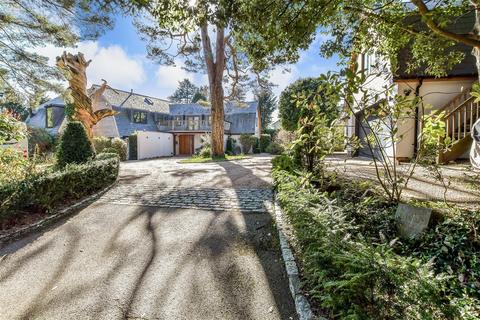 Autumn Hill Dunorlan Park, Tunbridge Wells, TN2 3QA
