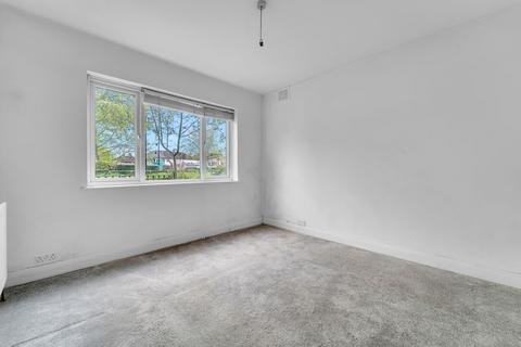 443 Chertsey Road, Twickenham, TW2 6LS