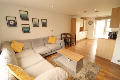 32 Meadow Drive, Aveley, South Ockendon, RM15 4DY