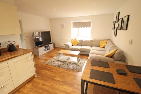 32 Meadow Drive, Aveley, South Ockendon, RM15 4DY