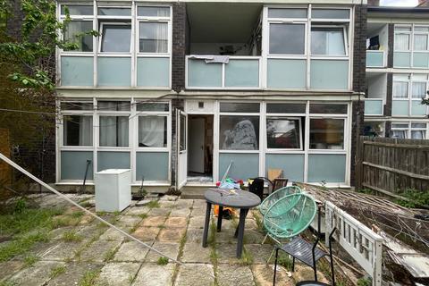 3 bedroom flat for sale, London , E2