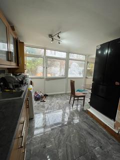 3 bedroom flat for sale, London , E2