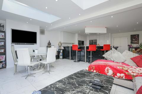 4 bedroom semi-detached house for sale, Westcliff Gardens,, Margate, CT9