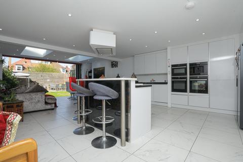 4 bedroom semi-detached house for sale, Westcliff Gardens,, Margate, CT9