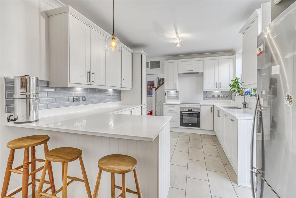 5 Westhay Gardens-17.JPG