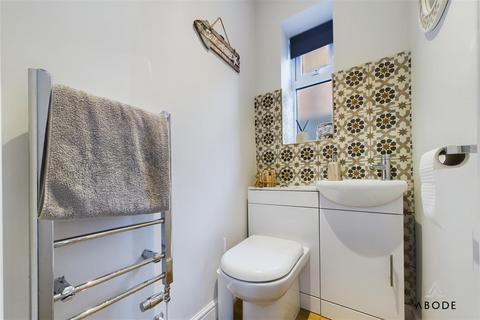 2 Denbigh Close, Stretton, Burton-on-trent, DE13 0WQ