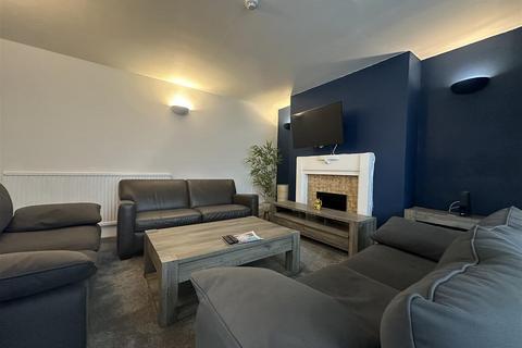 1 bedroom in a house share to rent, London Road, Gloucester GL1