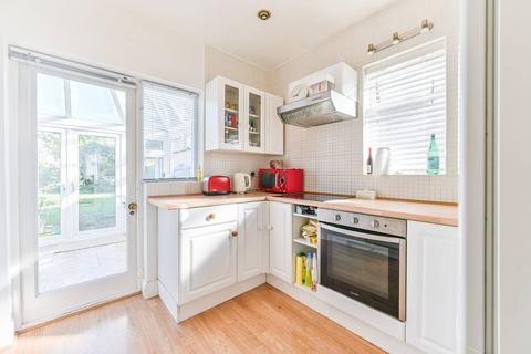 22 Fir Grove, New Malden, KT3 6RH
