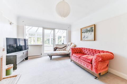 22 Fir Grove, New Malden, KT3 6RH