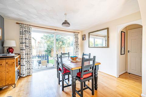 17 Bicester Close, Whitchurch, RG28 7HE