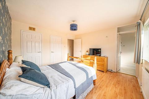 17 Bicester Close, Whitchurch, RG28 7HE