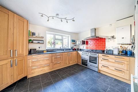 17 Bicester Close, Whitchurch, RG28 7HE