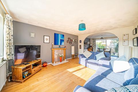 17 Bicester Close, Whitchurch, RG28 7HE