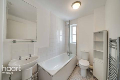 Flat 5, Bridge Court Bridge Street, Witham, CM8 1XS