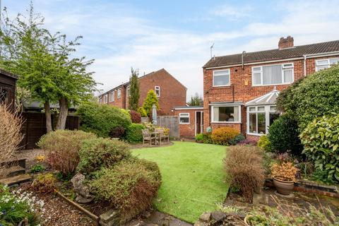 undefined, Lynden Way, York