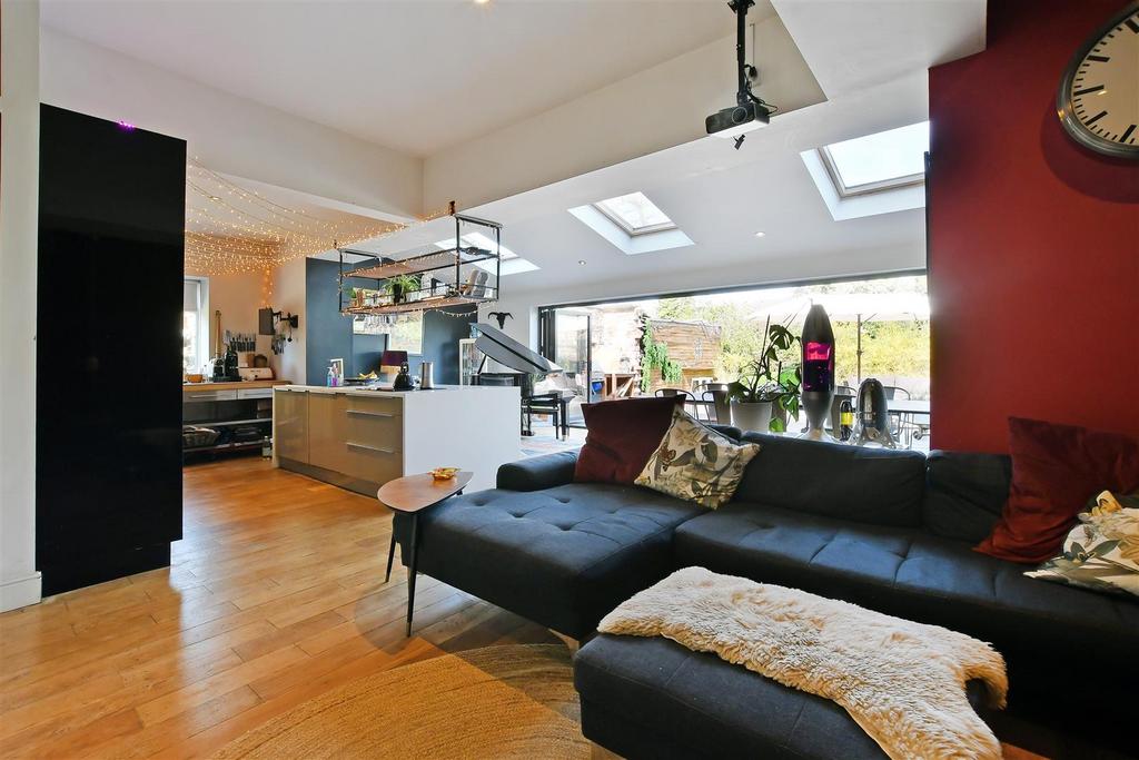 Kitchen/Diner/Snug