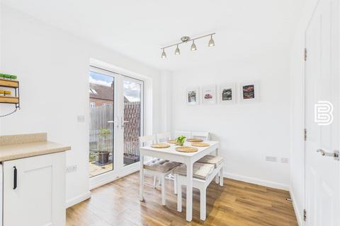 21 Bugle Close, Rugby, CV23 0FD