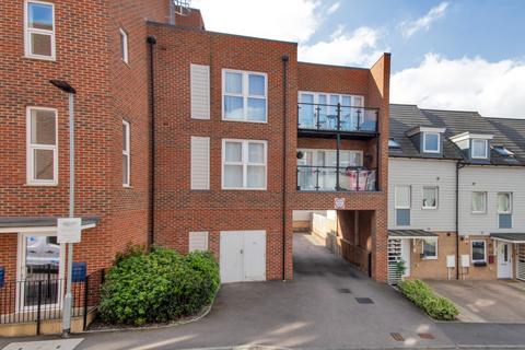7 Shackleton Drive, Dartford, DA1 5UH