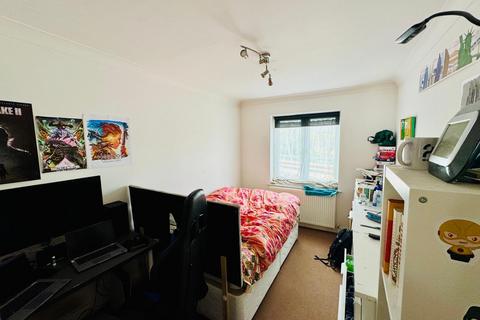 2 bedroom flat for sale, Rickmansworth Road, Northwood, HA6